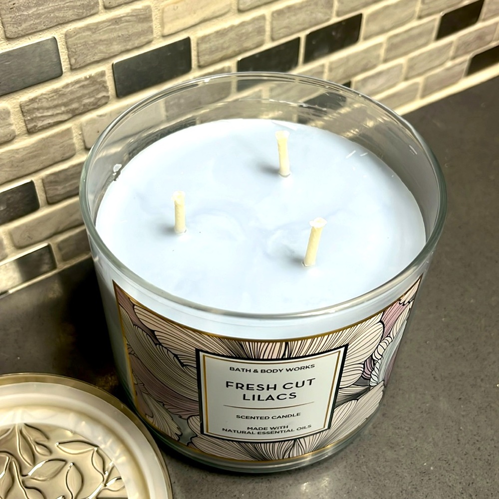 Bath & Body Works 3-wick candle- Fresh Cut Lilacs